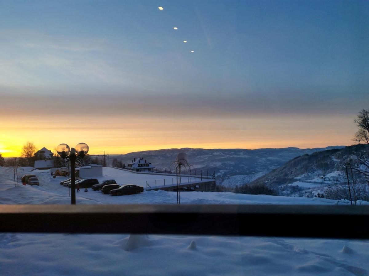 Golden Sky - Milmari Resort&Spa Kopaonik Dış mekan fotoğraf