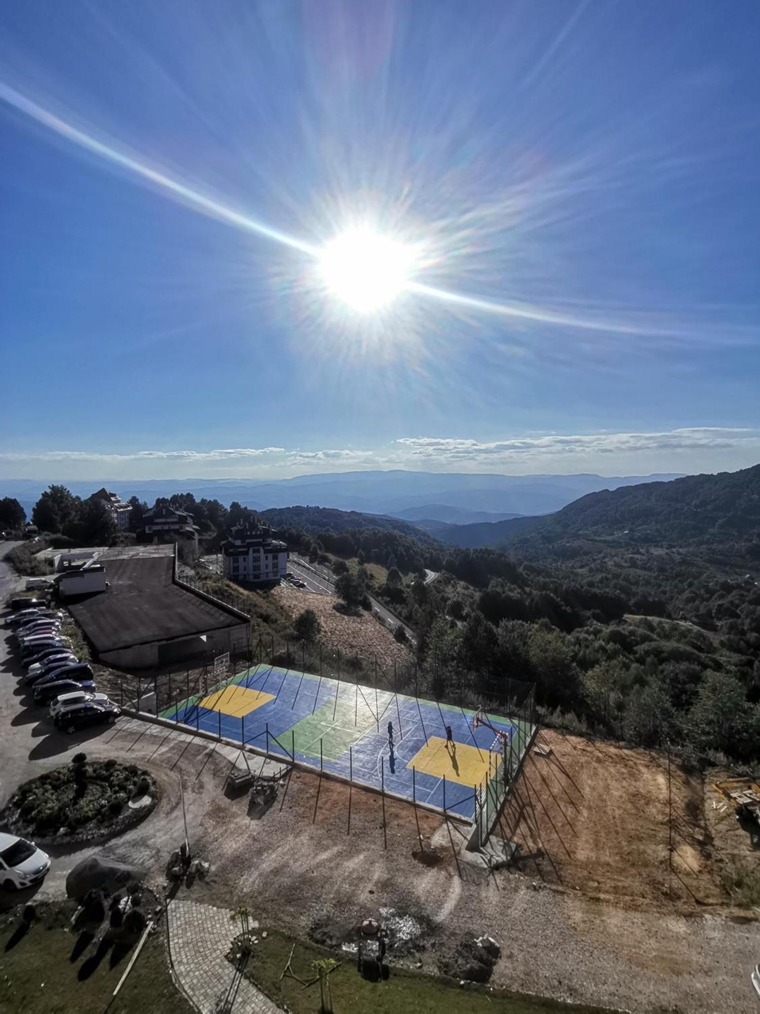 Golden Sky - Milmari Resort&Spa Kopaonik Dış mekan fotoğraf